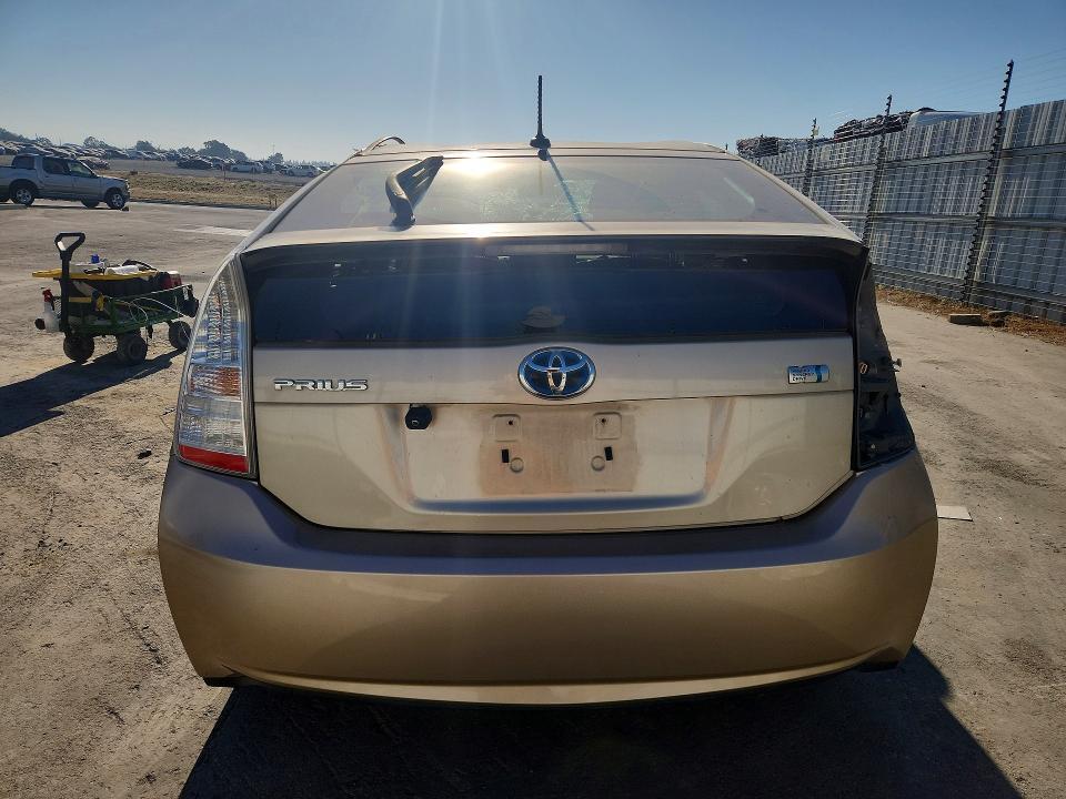 2010 TOYOTA PRIUS II — Фото 6 из 13