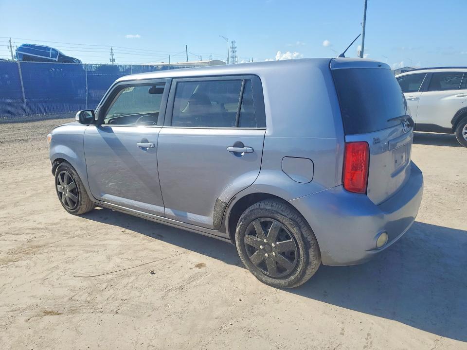 2010 TOYOTA SCION XB — Фото 2 из 12