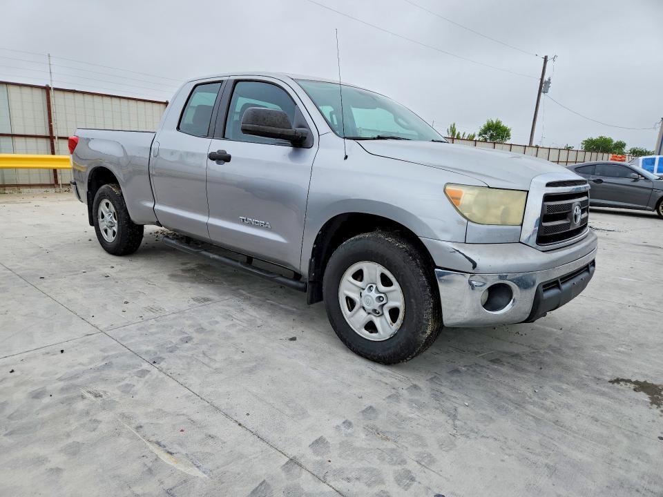 2010 TOYOTA TUNDRA DOUBLE CAB SR5 — Фото 4 из 12