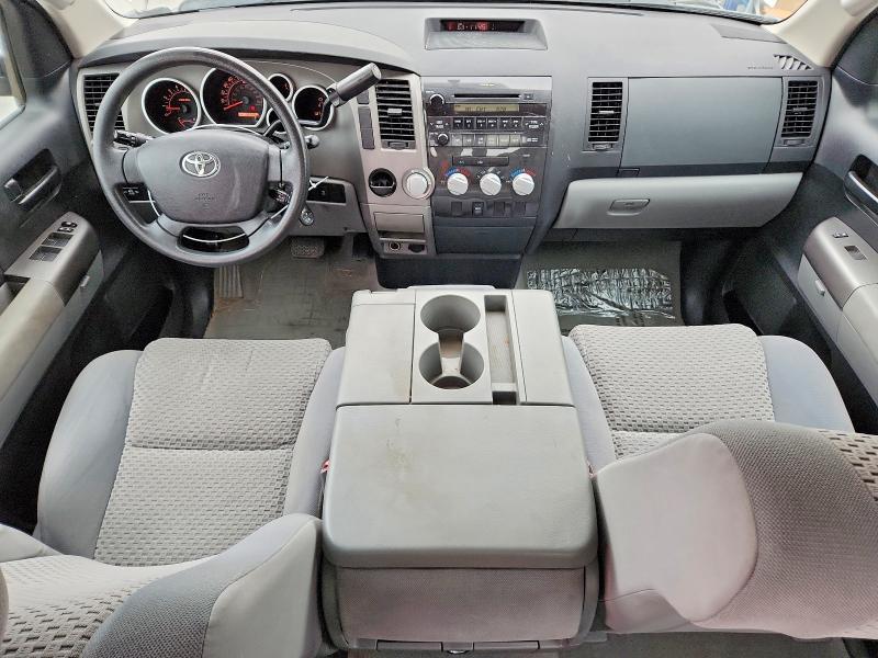 2010 TOYOTA TUNDRA DOUBLE CAB SR5 — Фото 8 из 12