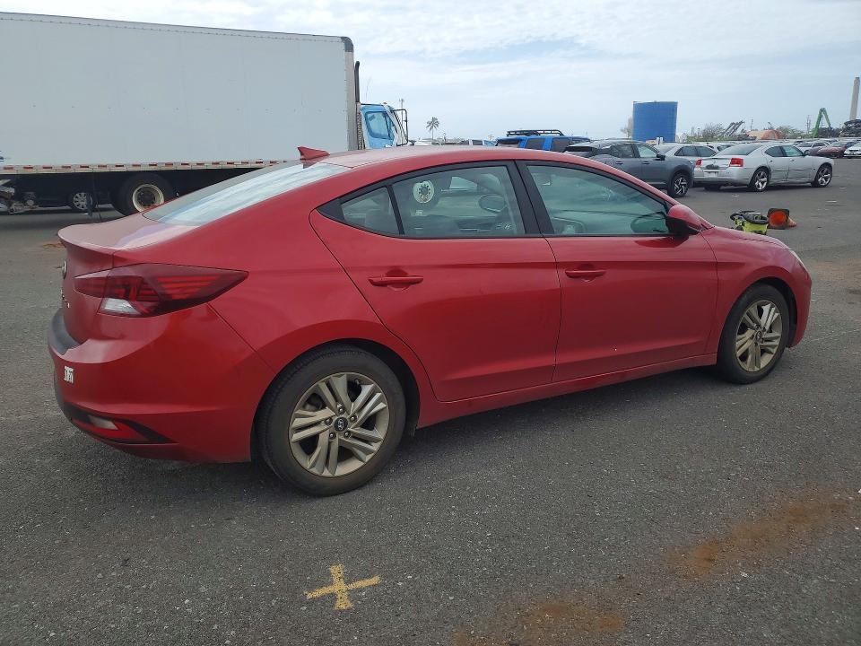 2020 HYUNDAI ELANTRA SEL — Фото 3 из 12