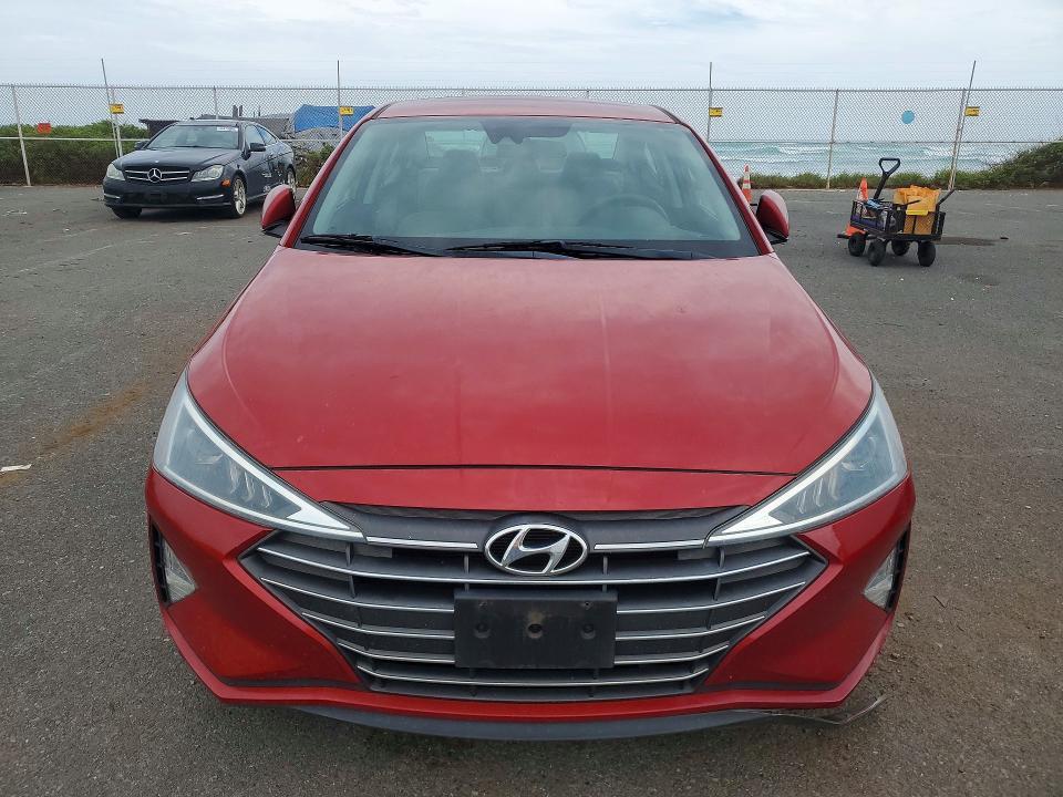 2020 HYUNDAI ELANTRA SEL — Фото 5 из 12