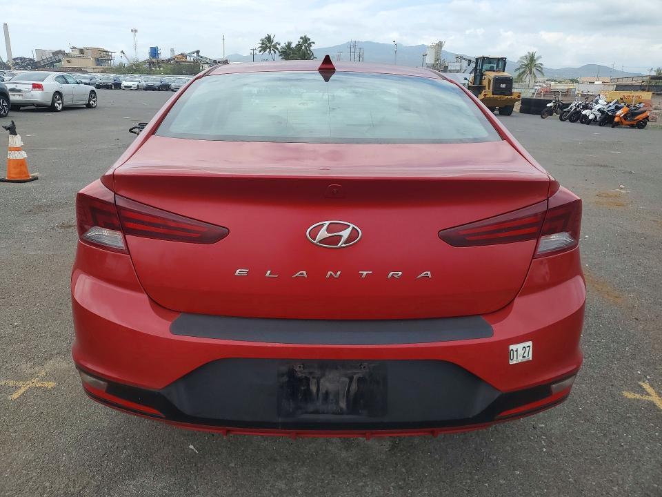 2020 HYUNDAI ELANTRA SEL — Фото 6 из 12
