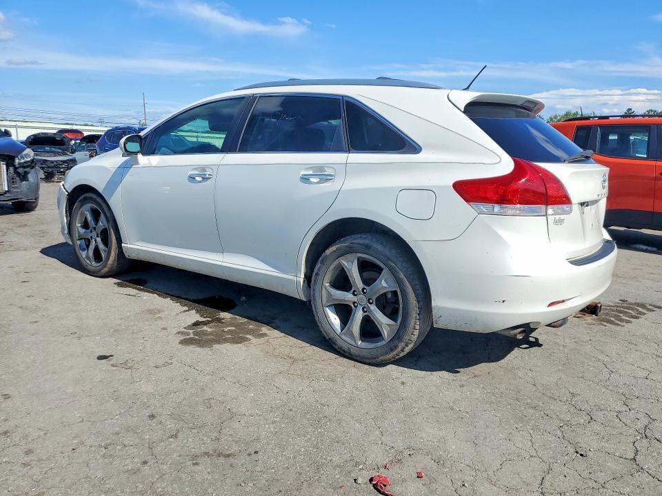 2009 TOYOTA VENZA AWD V6 — Фото 2 из 12