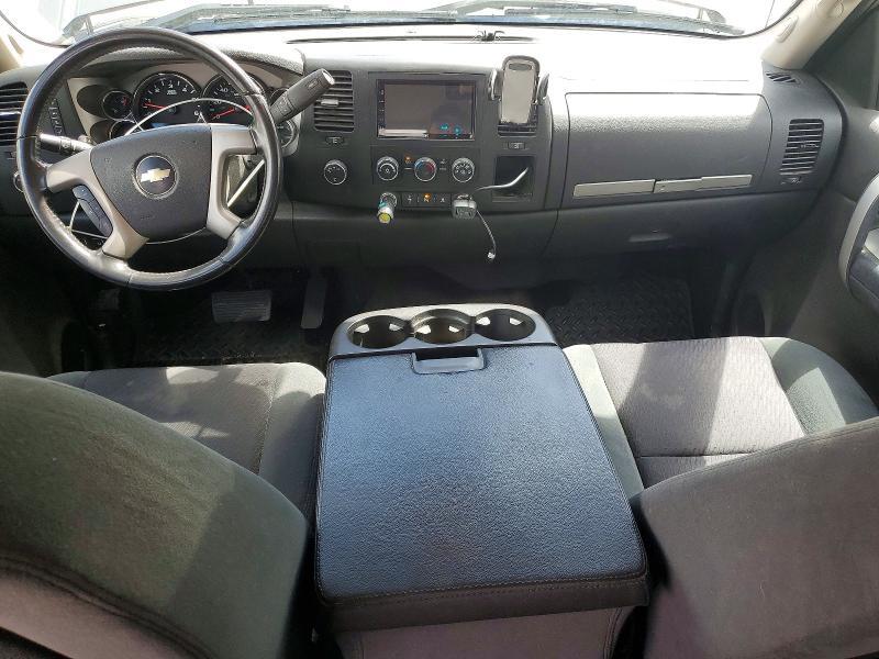 2009 CHEVROLET SILVERADO K1500 LT — Фото 8 из 12