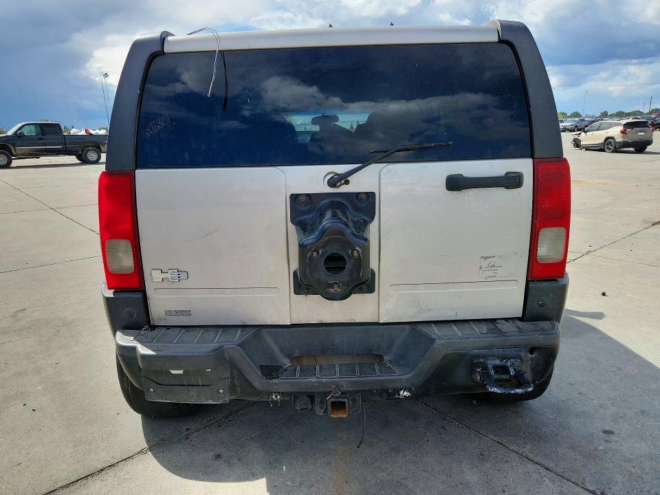 2009 HUMMER H3 — Фото 6 из 12