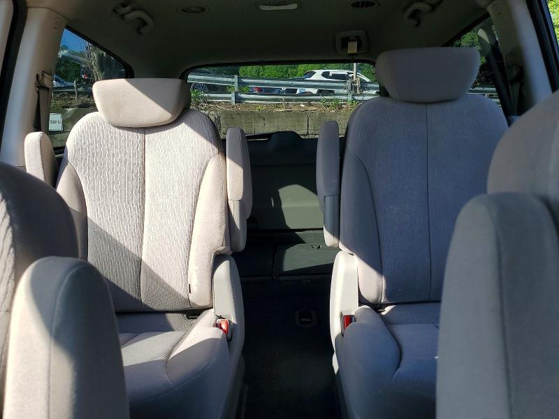 2009 KIA SEDONA LX — Фото 10 из 13