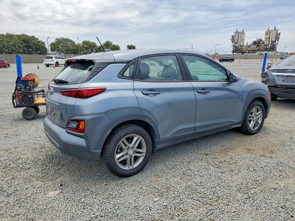 2020 HYUNDAI KONA SE — Фото 3 из 13