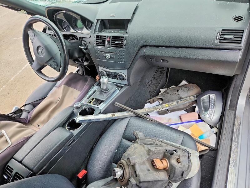 2009 MERCEDES-BENZ C 300 — Фото 8 из 12