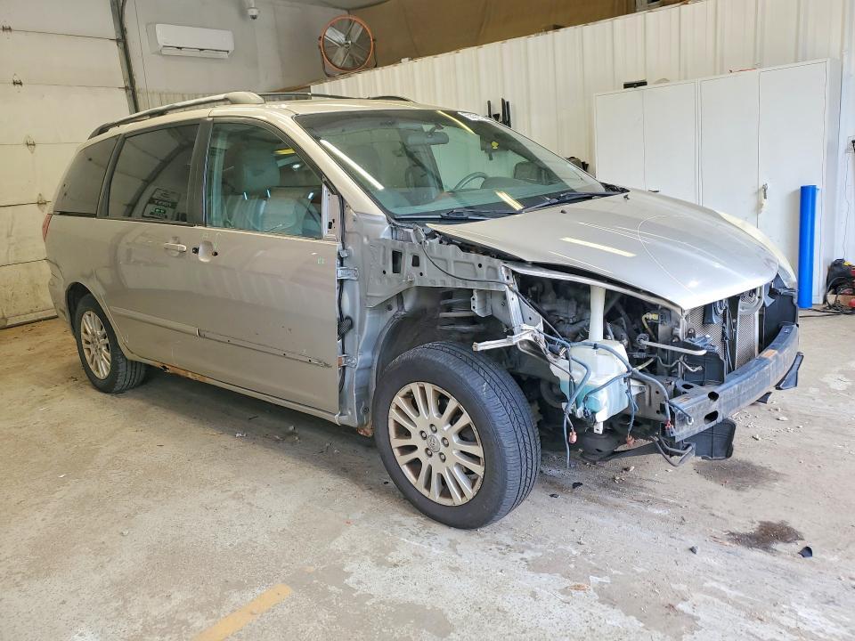 2009 TOYOTA SIENNA — Фото 4 из 14