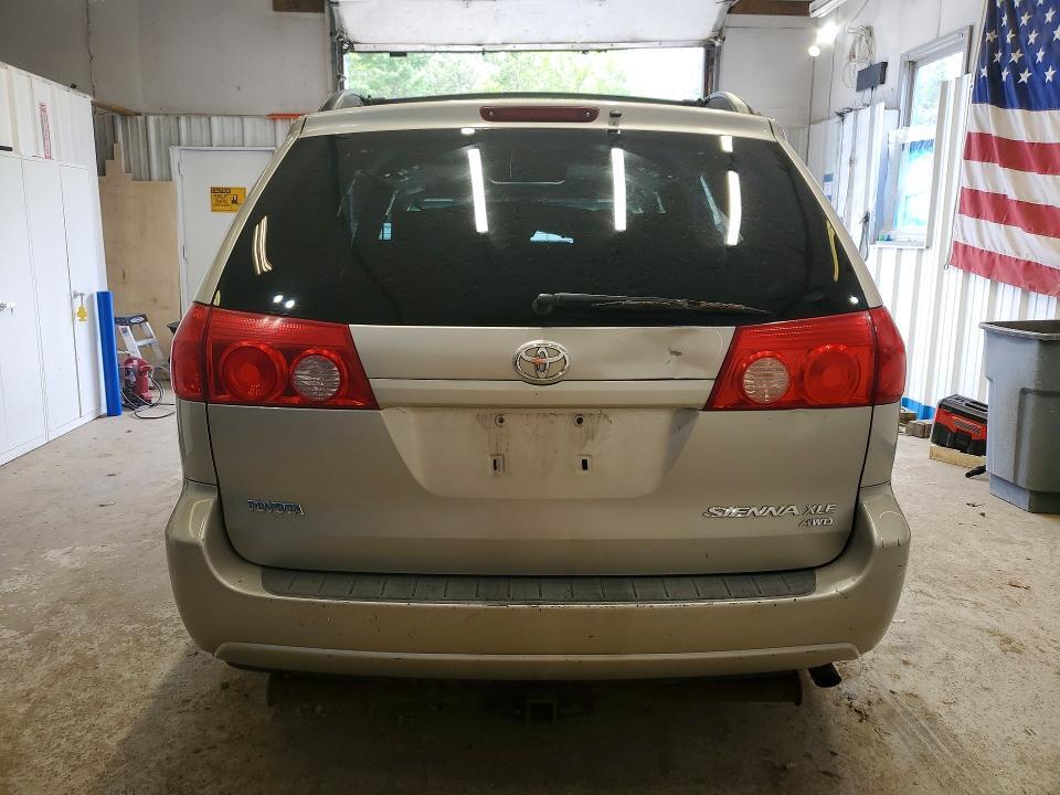 2009 TOYOTA SIENNA — Фото 6 из 14