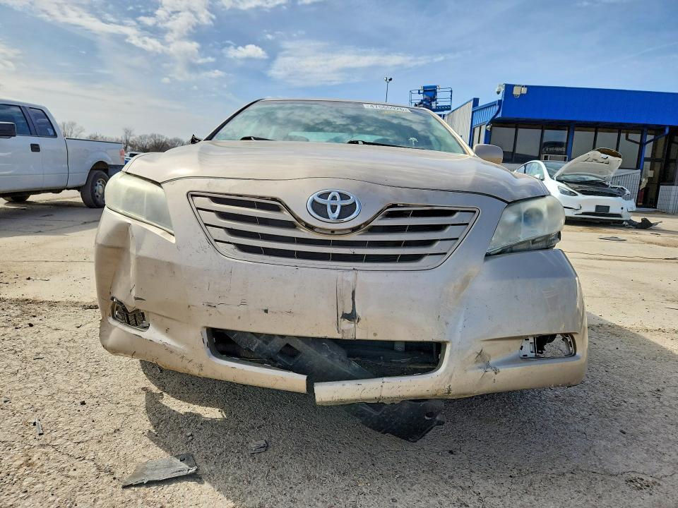 2008 TOYOTA CAMRY LE — Фото 5 из 13