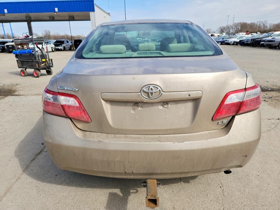 2008 TOYOTA CAMRY LE — Фото 6 из 13
