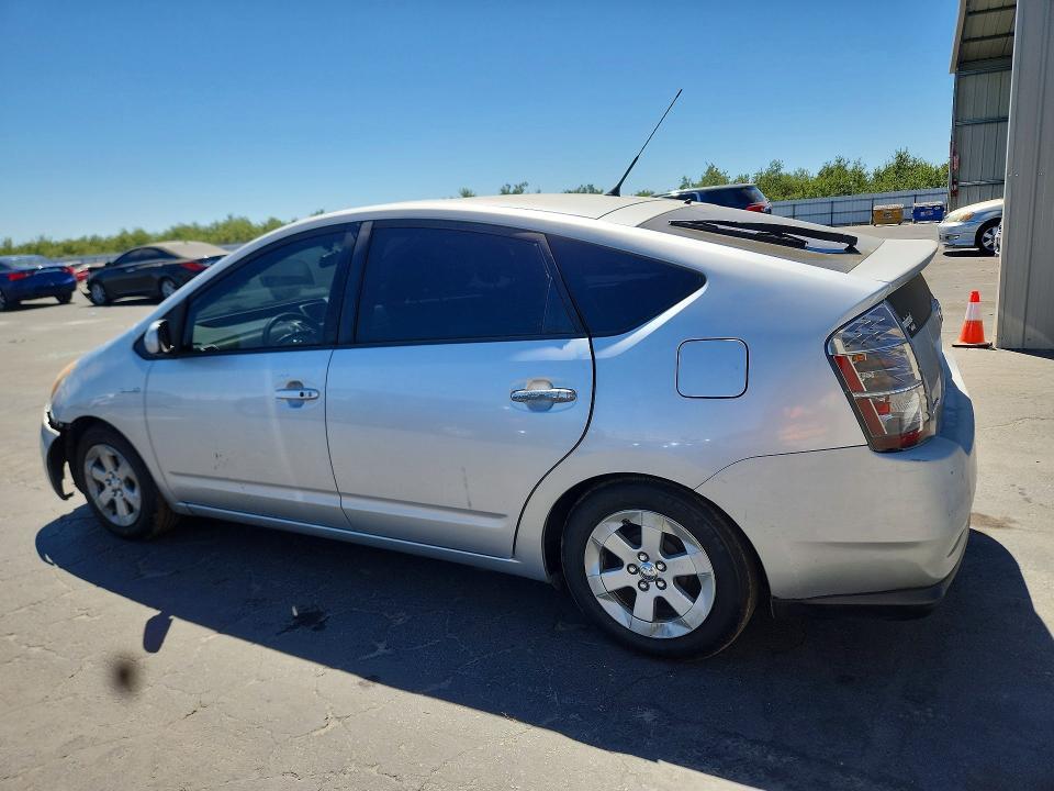 2008 TOYOTA PRIUS BASE — Фото 2 из 12