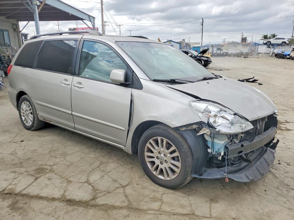 2008 TOYOTA SIENNA XLE — Фото 4 из 14