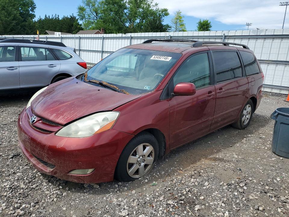 2008 TOYOTA SIENNA