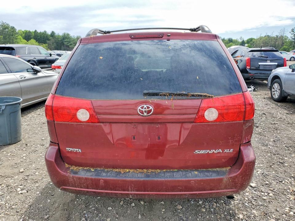 2008 TOYOTA SIENNA — Фото 6 из 13