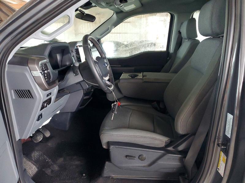 2025 FORD F150 XLT — Фото 7 из 13