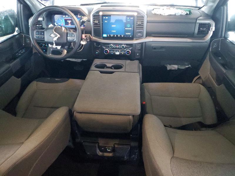 2025 FORD F150 XLT — Фото 8 из 13