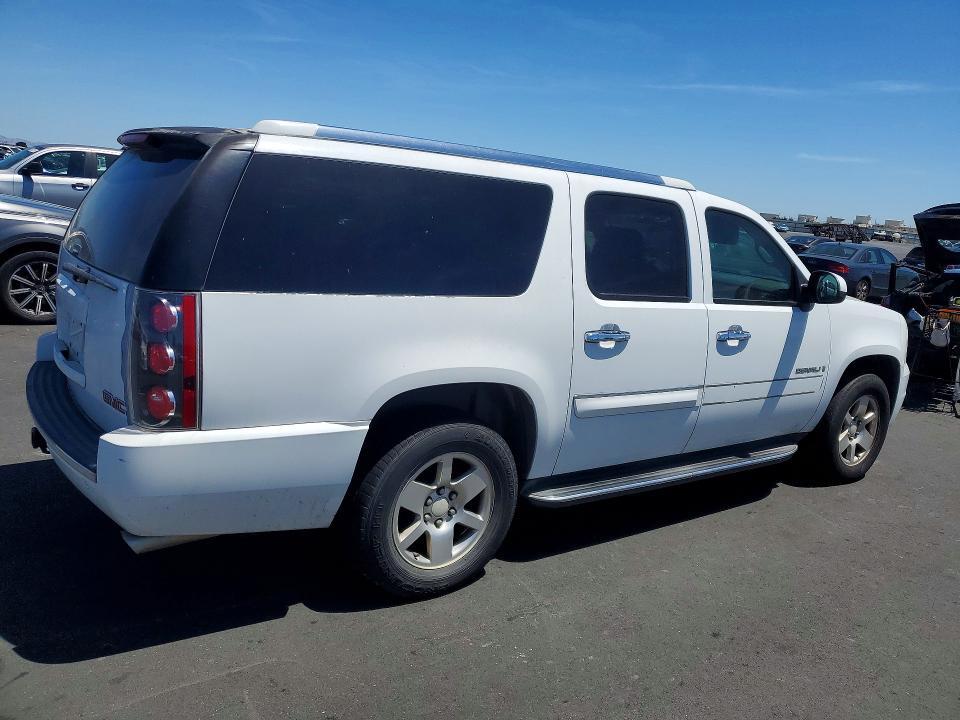 2007 GMC YUKON XL DENALI — Фото 3 из 12