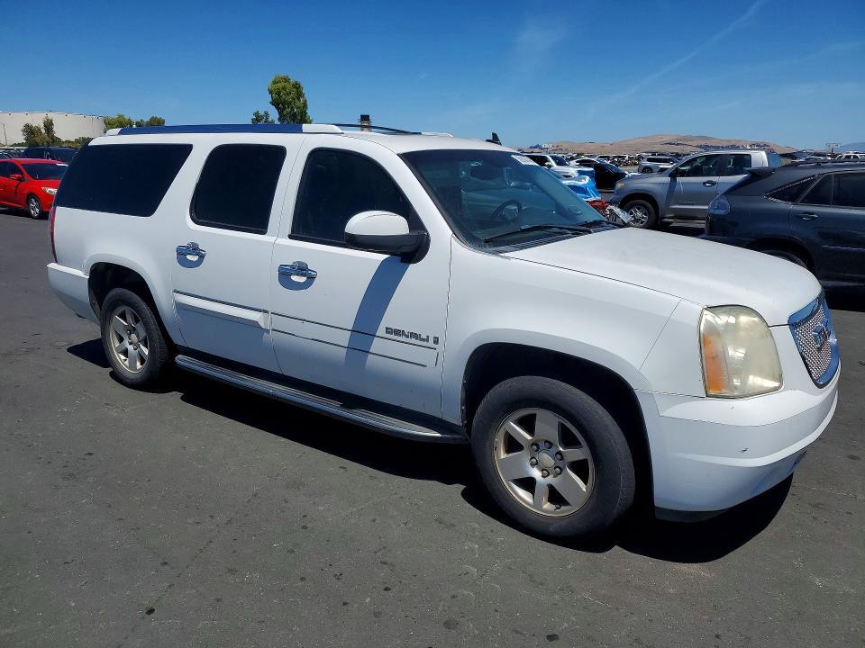 2007 GMC YUKON XL DENALI — Фото 4 из 12