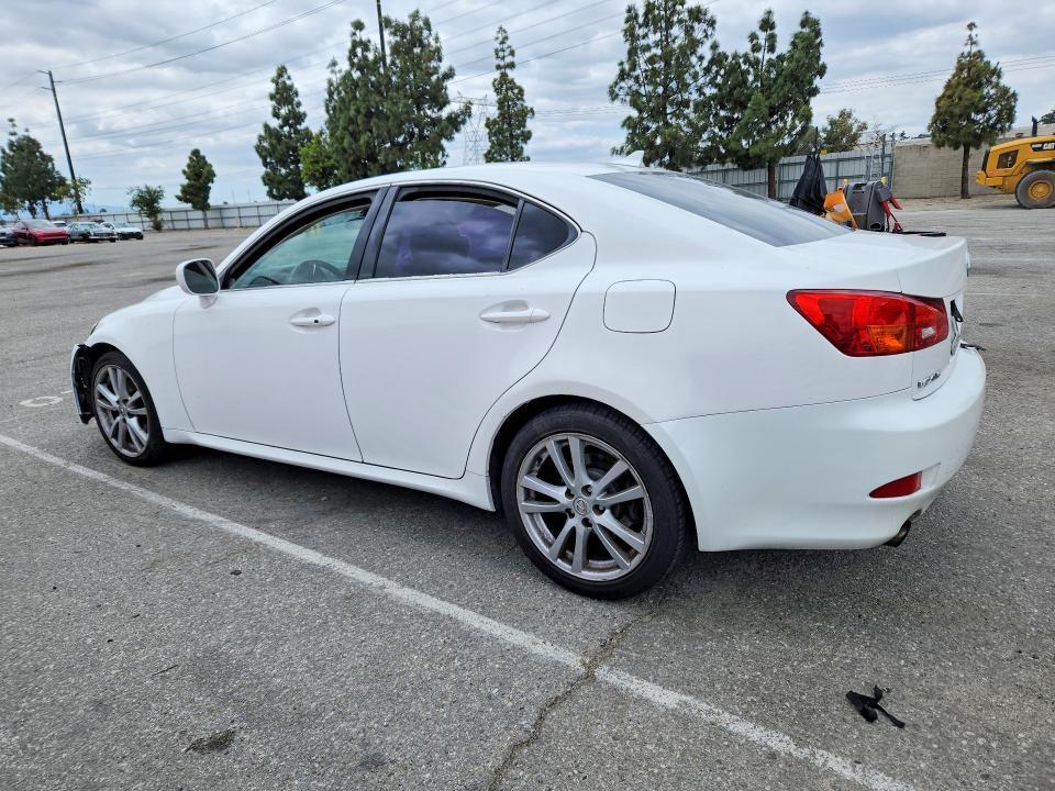 JTHBK262775050364 2007 LEXUS IS photo no. 2