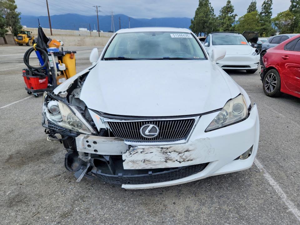 JTHBK262775050364 2007 LEXUS IS photo no. 5