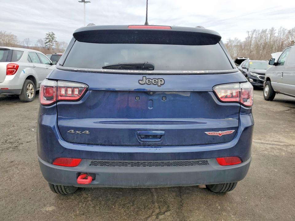 2020 JEEP COMPASS TRAILHAWK — Фото 6 из 13