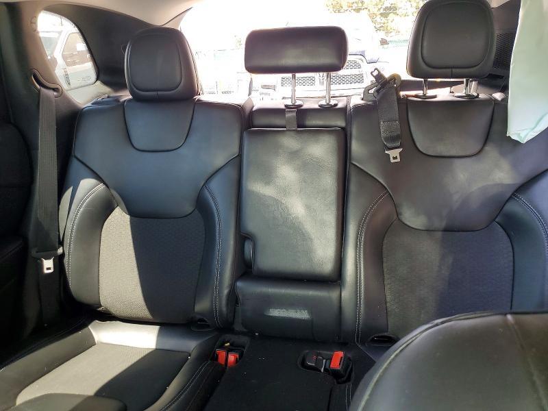 2020 JEEP CHEROKEE LATITUDE PLUS — Фото 10 из 13