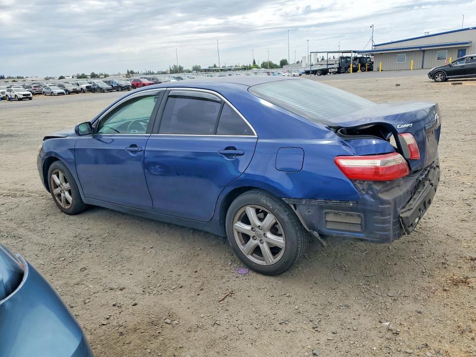 4T1BE46KX7U013928 2007 TOYOTA CAMRY photo no. 2