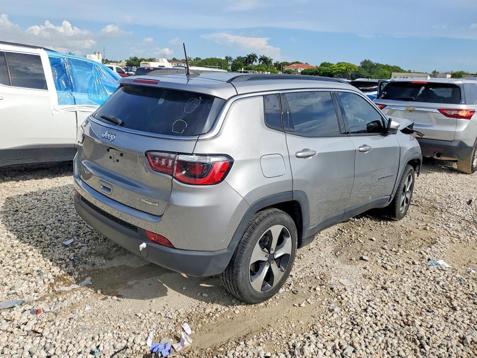 2020 JEEP COMPASS LATITUDE — Фото 3 из 13