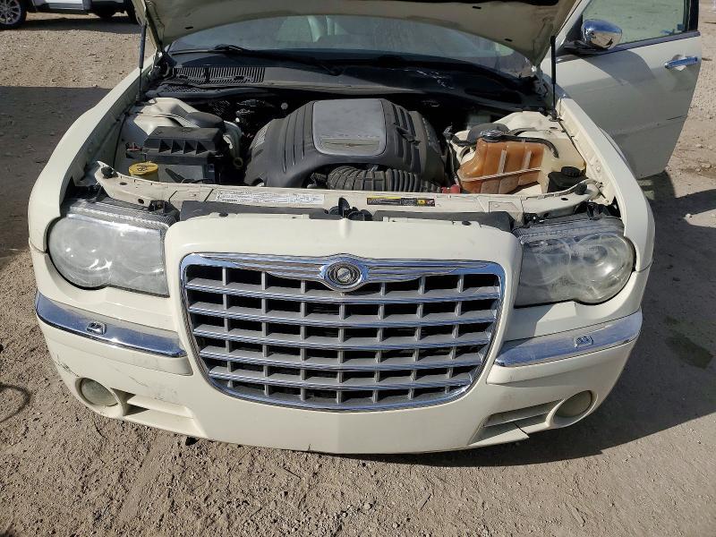 2006 CHRYSLER 300C — Фото 11 из 12