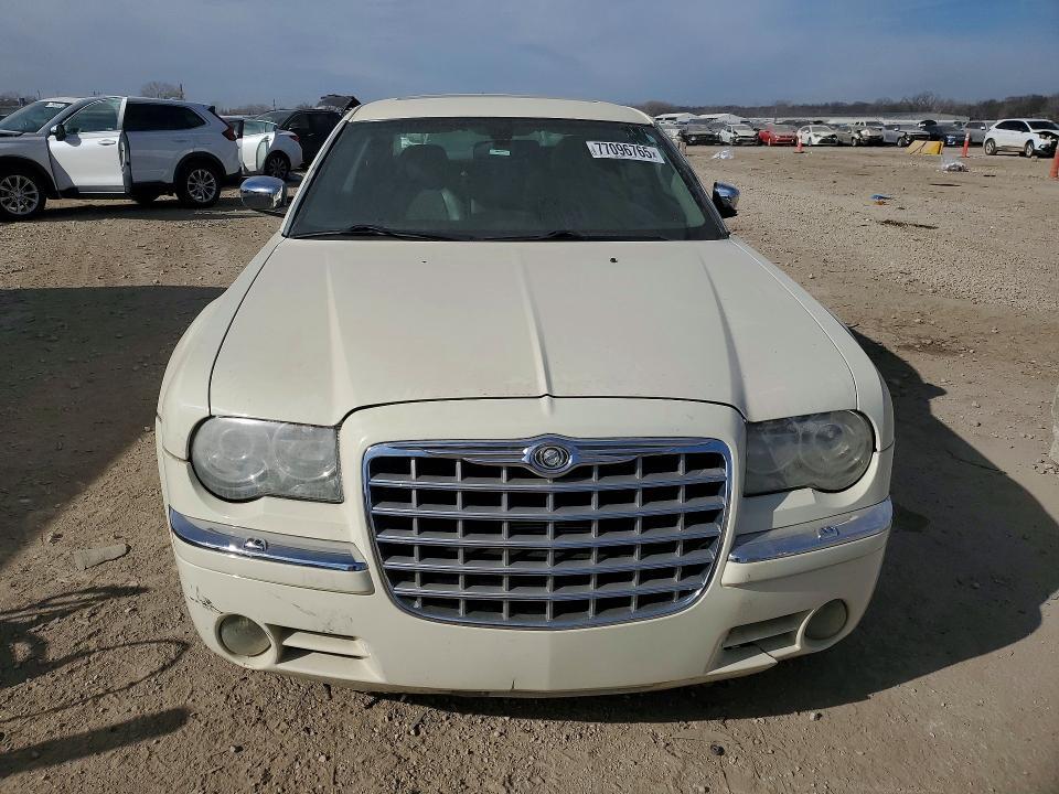 2006 CHRYSLER 300C — Фото 5 из 12