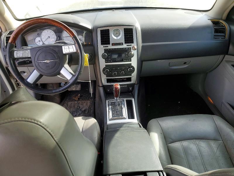2006 CHRYSLER 300C — Фото 8 из 12