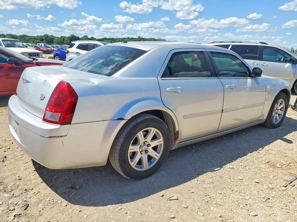 2006 CHRYSLER 300 TOURING — Фото 3 из 12