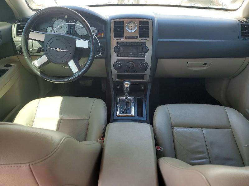2006 CHRYSLER 300 TOURING — Фото 8 из 12