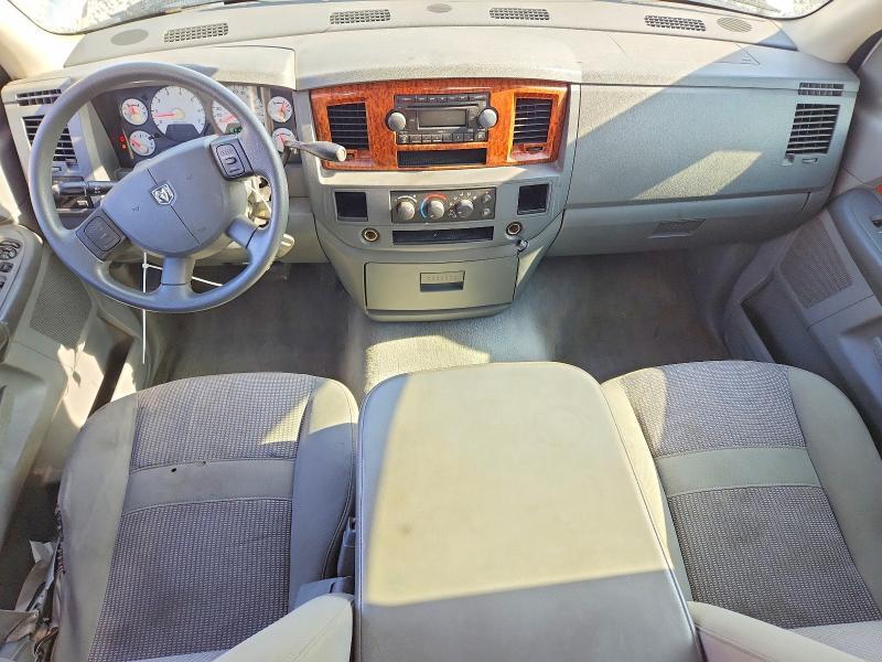 2006 DODGE RAM 1500 ST — Фото 8 из 12