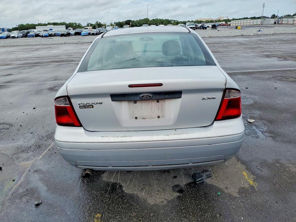 1FAHP34N16W128359 2006 FORD FOCUS photo no. 6