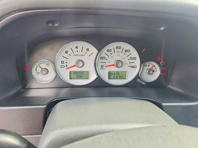 1FMYU95H06KA30716 2006 FORD ESCAPE photo no. 9