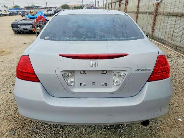 2006 HONDA ACCORD LX — Фото 6 из 12