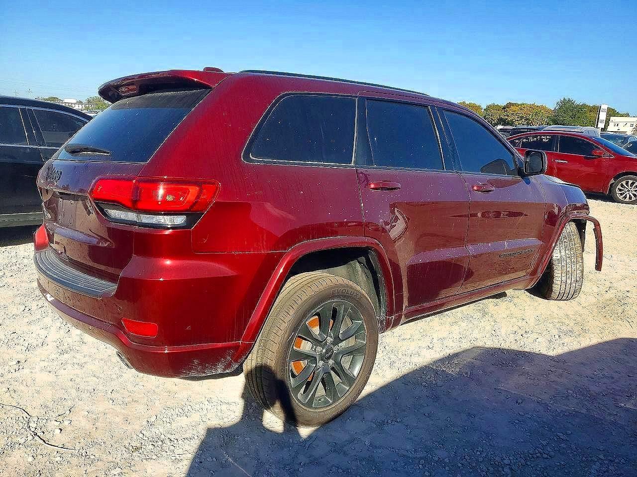 2020 JEEP GRAND CHEROKEE LAREDO — Фото 3 из 13
