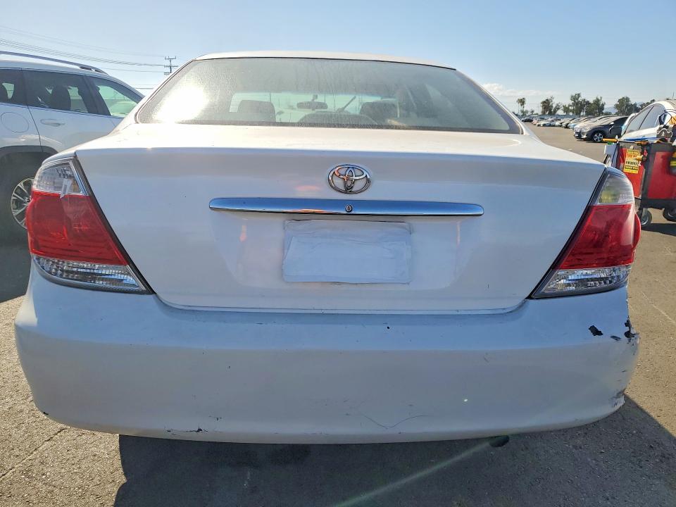 2006 TOYOTA CAMRY LE — Фото 6 из 12