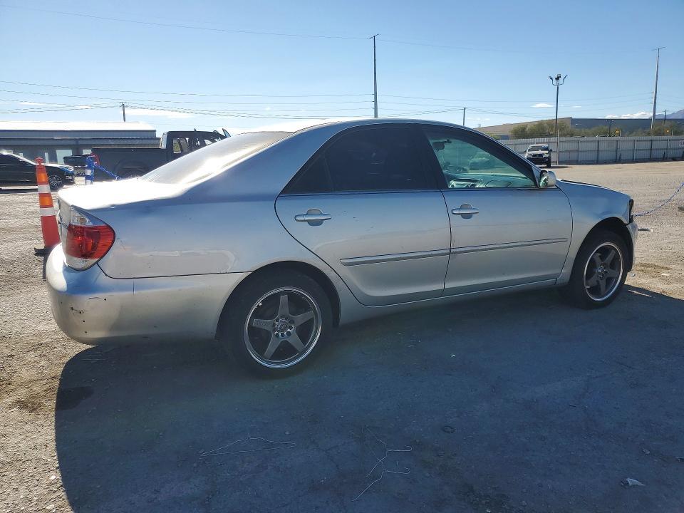 2006 TOYOTA CAMRY LE — Фото 3 из 13
