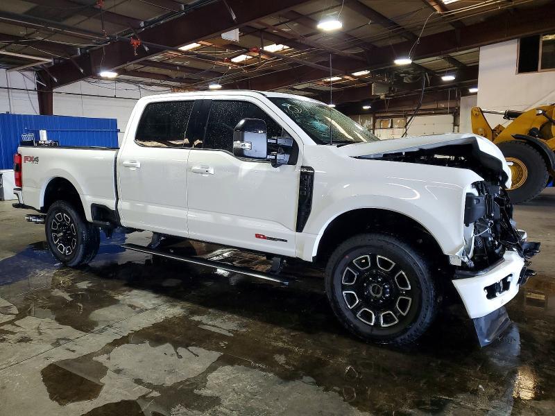 2025 FORD F350 SUPER DUTY — Фото 4 из 12