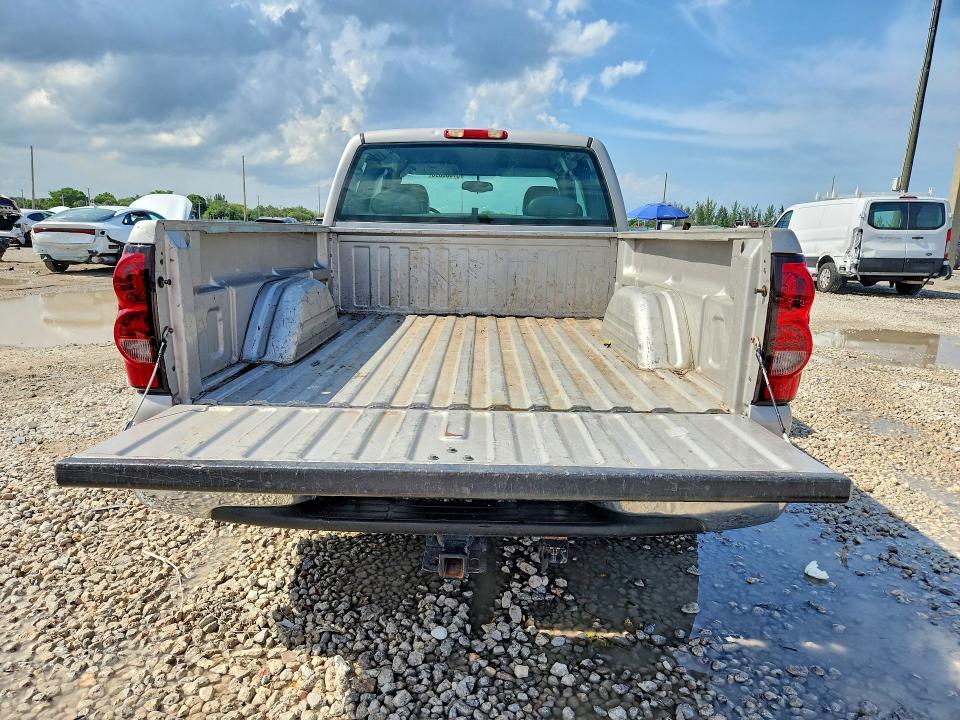 2005 CHEVROLET SILVERADO C1500 — Фото 6 из 13