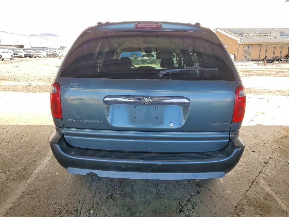 2005 CHRYSLER TOWN & COUNTRY TOURING — Фото 6 из 12