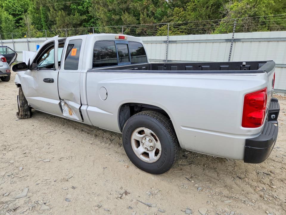 2005 DODGE DAKOTA ST — Фото 2 из 13