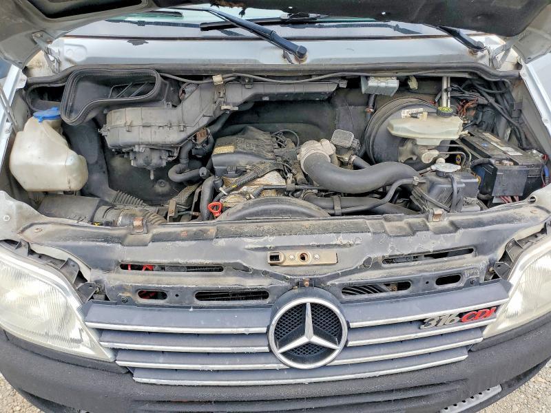 2005 DODGE SPRINTER 2500 — Фото 12 из 13
