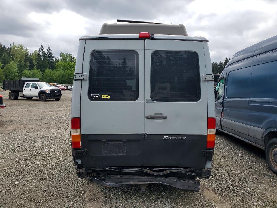 2005 DODGE SPRINTER 2500 — Фото 6 из 13