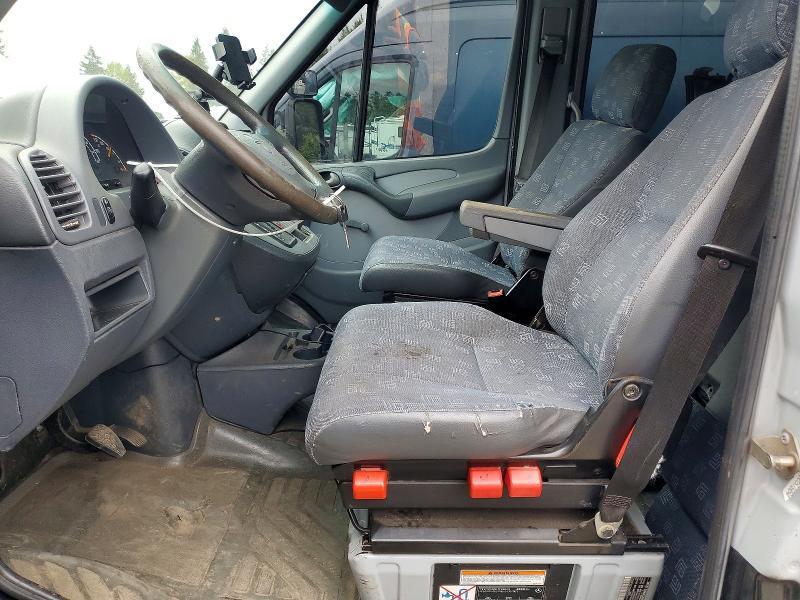 2005 DODGE SPRINTER 2500 — Фото 7 из 13